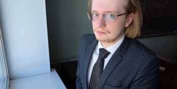 «Душа у меня лежит к листу, а не к компьютеру»